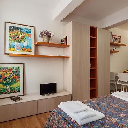 San Felice Colourful Studio Apartment Болоня Екстериор снимка