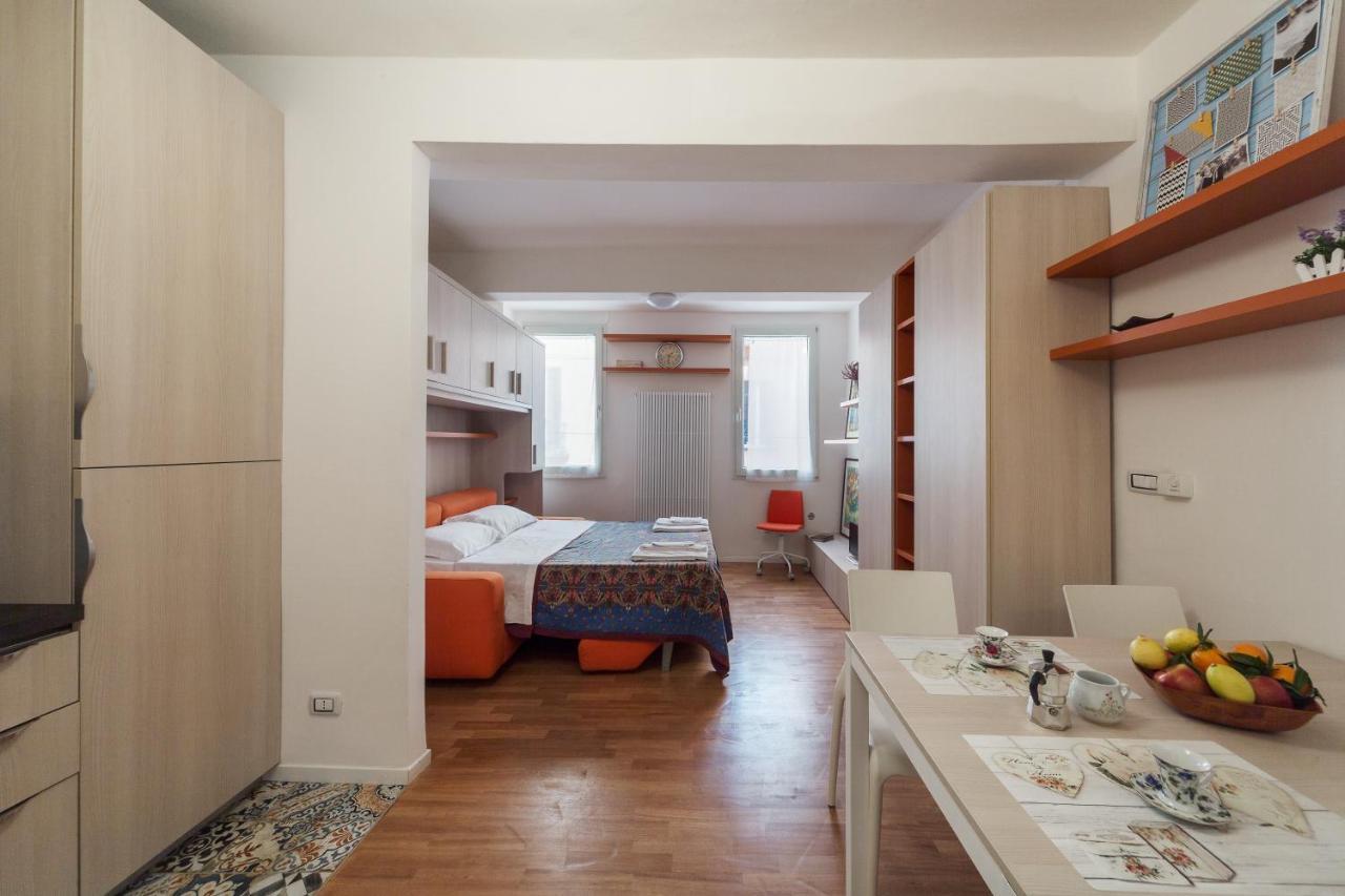 San Felice Colourful Studio Apartment Болоня Екстериор снимка